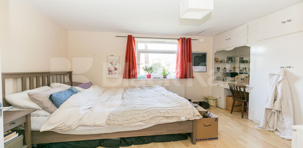 			Great Location!, 2 Bedroom, 1 bath, 1 reception Flat			 Crouch Hall Road, Crouch End